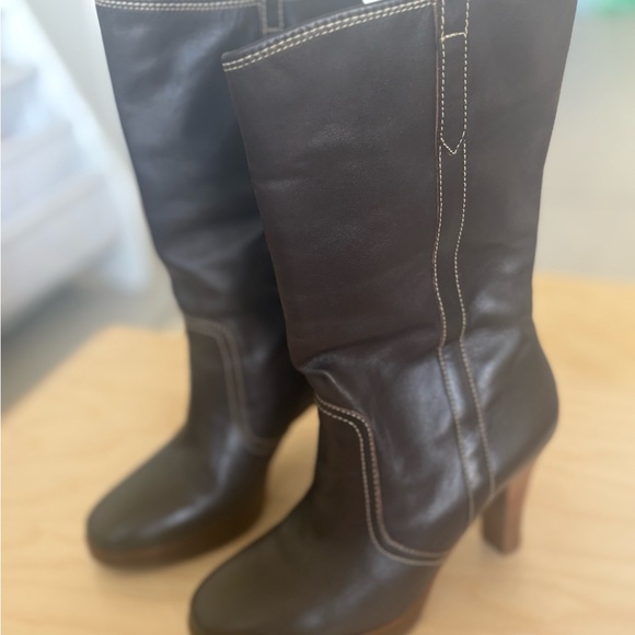 Brazilian Dark Brown Leather Heeled Boots - Picture 1 of 6